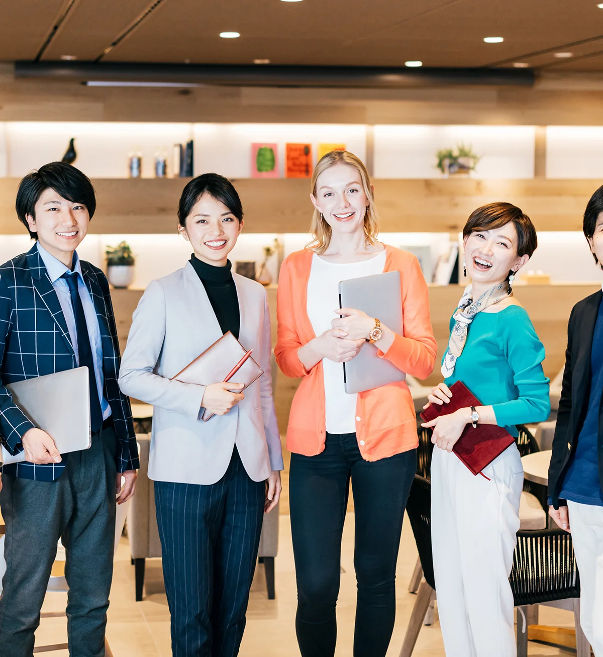 地域の文化・教育・スポーツ・国際交流に関する活動への支援